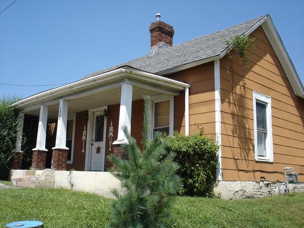 2833 Blackburn Ave, Ashland, KY 41101